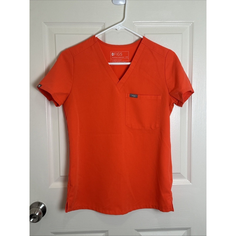 Figs  Technical Collection Catarina One-Pocket ‎ Fiery Coral Scrub Top Sz XXS